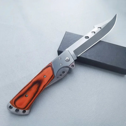 Kompaktes Outdoor-Multitool Messer